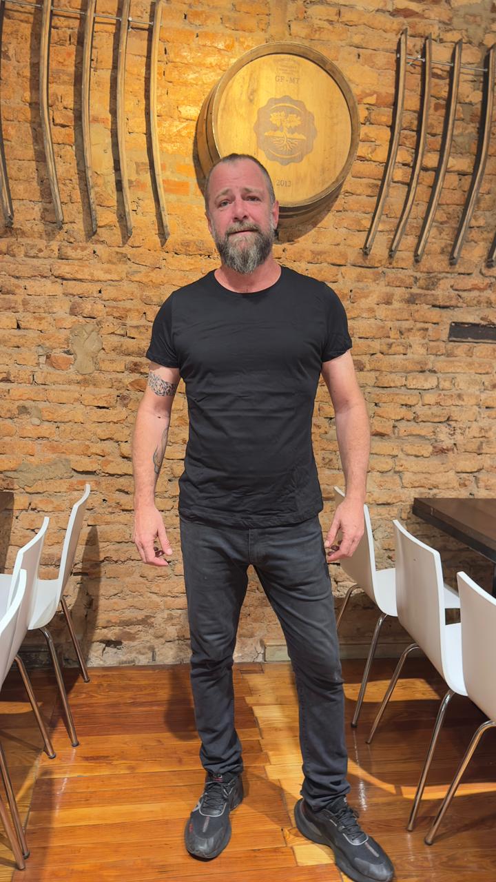 Remera hombre básica